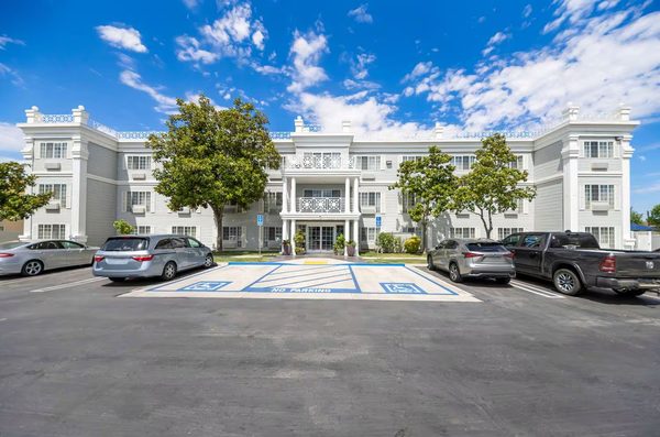 Best Western Executive Inn — Property