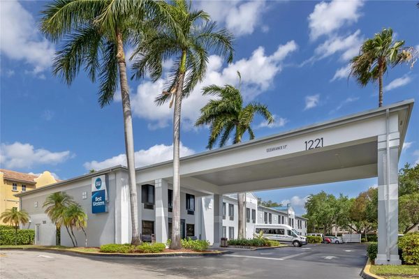 Best Western Fort Lauderdale Airport Cruise Port — Property