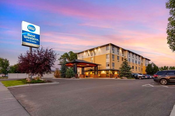 Best Western Golden Prairie Inn Suites — Property