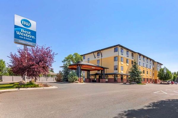 Best Western Golden Prairie Inn Suites — Property