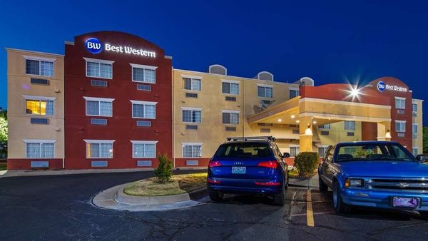 Best Western Governors Inn Suites — Property