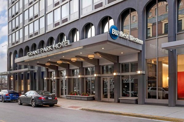 Best Western Grant Park Hotel — Property
