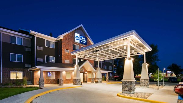 Best Western Harvest Inn Suites — Property