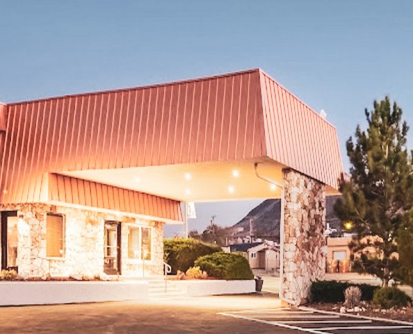 Best Western Hi Desert Inn — Property
