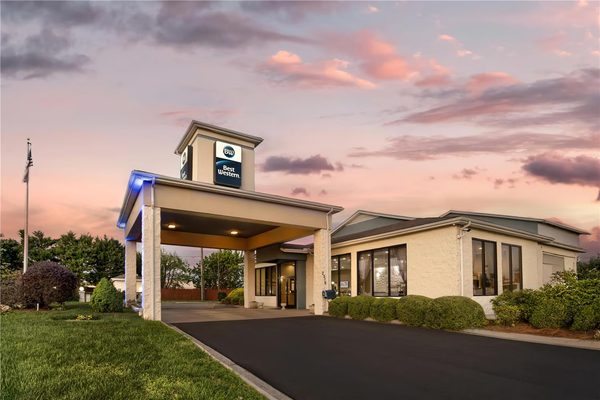 Best Western Inn Suites Monroe — Property