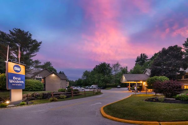 Best Western Inn Suites Rutland Killington — Property