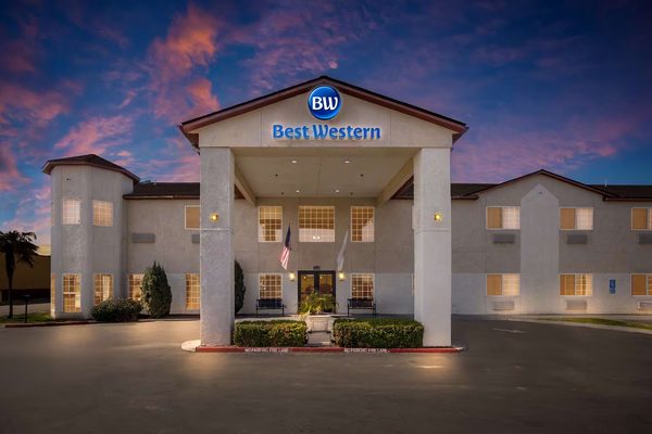 Best Western Liberty Inn — Property