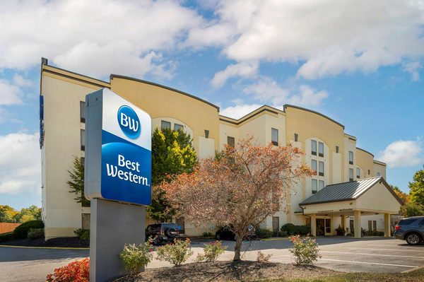 Best Western Louisville East Inn Suites — Property