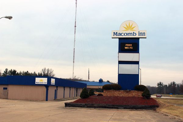 Best Western Macomb Inn — Property