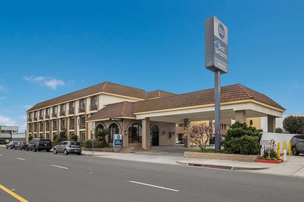 Best Western Norwalk Inn — Property