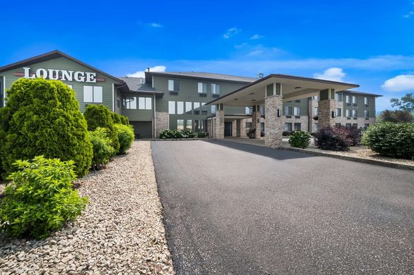 Best Western Park Oasis Inn — Property
