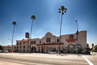 Best Western Pasadena Royale Inn Suites — Property