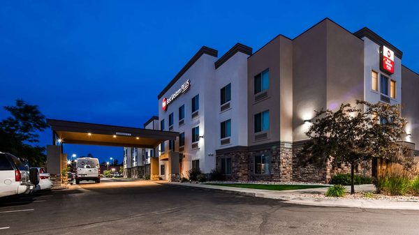 Best Western Plus Airport Inn Suites — Property