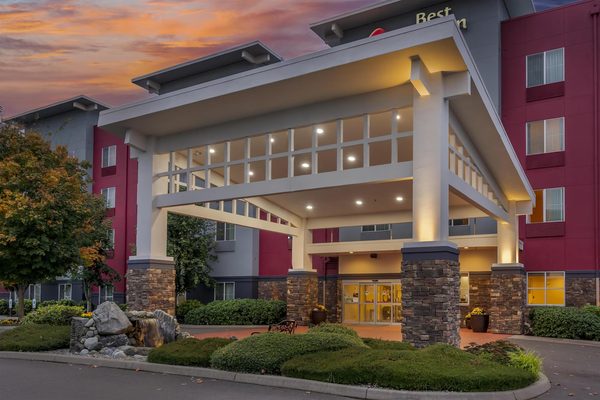 Best Western Plus Arlington Marysville — Property