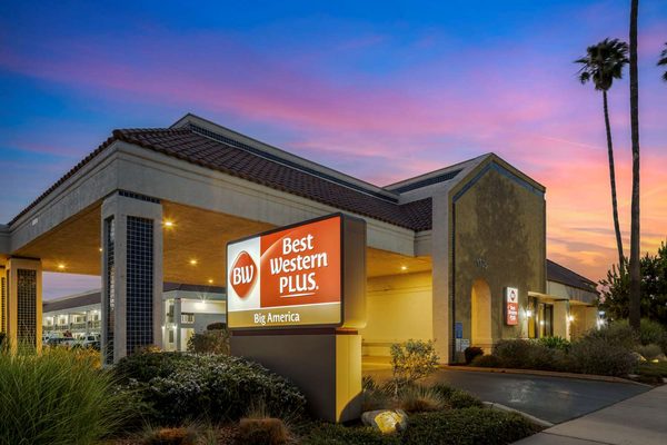 Best Western Plus Big America — Property