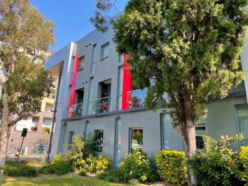 Best Western Plus Camperdown Suites — Property