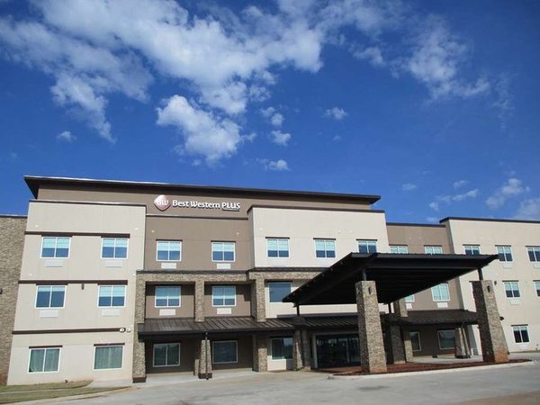 Best Western Plus Chickasha Inn — Property