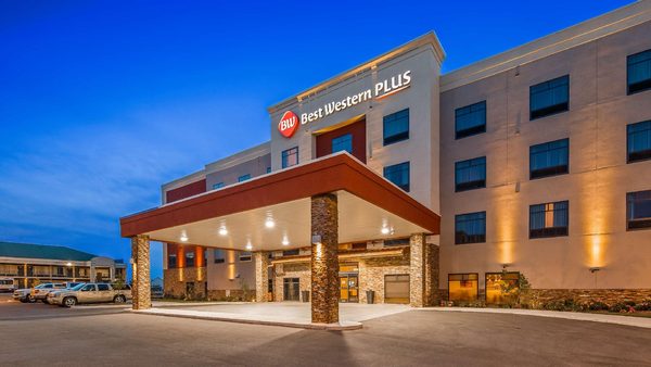 Best Western Plus Elizabethtown Inn Suites — Property