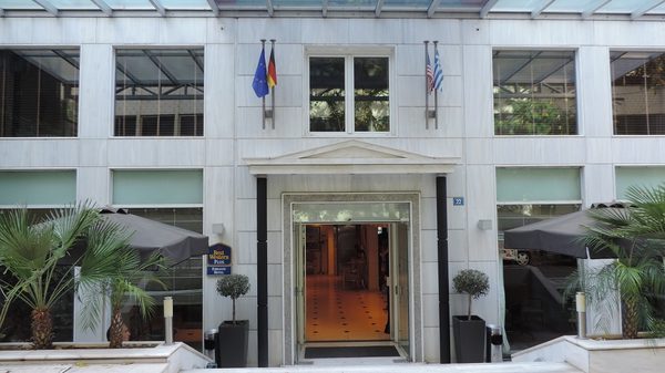 Best Western Plus Embassy Hotel — Property