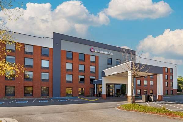Best Western Plus Executive Hotel — Property