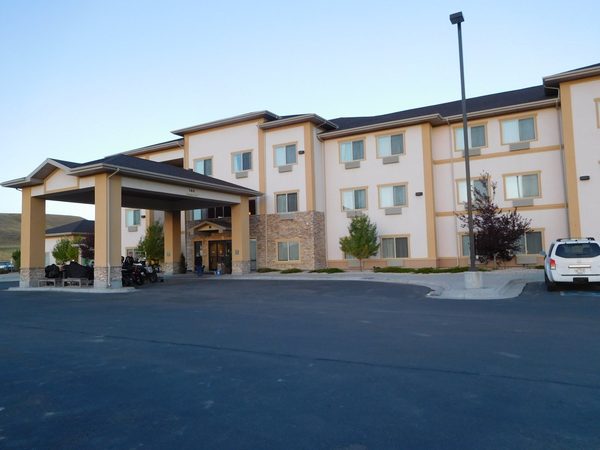 Best Western Plus Fossil Country Inn Suites — Property