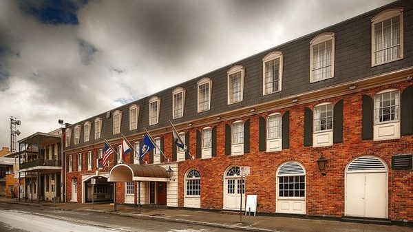 Best Western Plus French Quarter Courtyard Hotel — Property