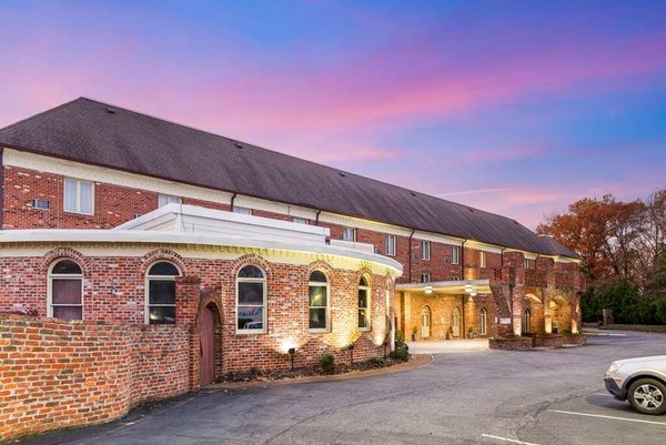 Best Western Plus Governor s Inn — Property