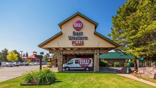 Best Western Plus Grantree Inn — Property