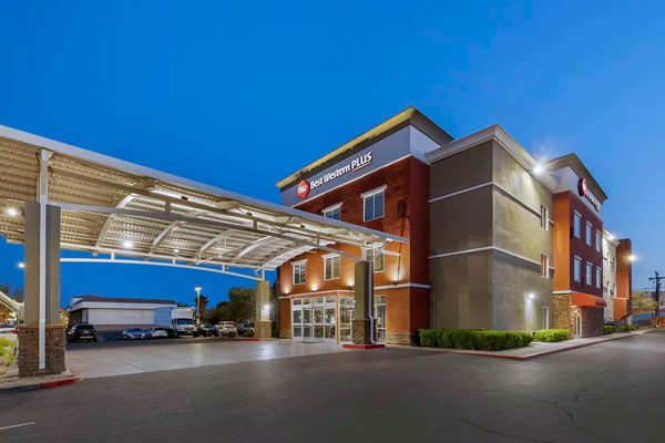 Best Western Plus Henderson Hotel — Property