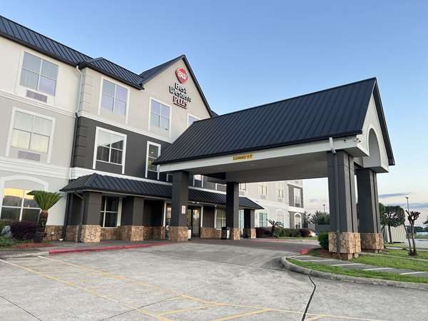 Best Western Plus Hobby Airport Inn Suites — Property