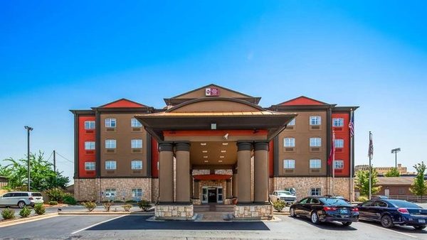 Best Western Plus JFK Inn Suites — Property