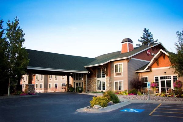 Best Western Plus Kalispell Glacier Park West Hotel Suites — Property