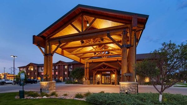 Best Western Plus Kelly Inn Suites — Property