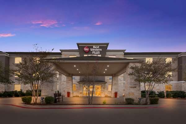 Best Western Plus Killeen Fort Hood Hotel Suites — Property