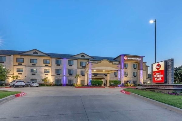 Best Western Plus Mansfield Inn Suites — Property