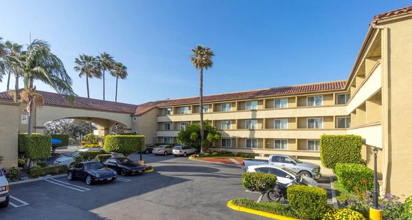 Best Western Plus Newport Mesa Inn — Property