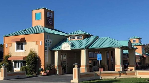 Best Western Plus Northwoods Inn Crescent City California — Property