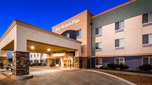 Best Western Plus Pratt — Property