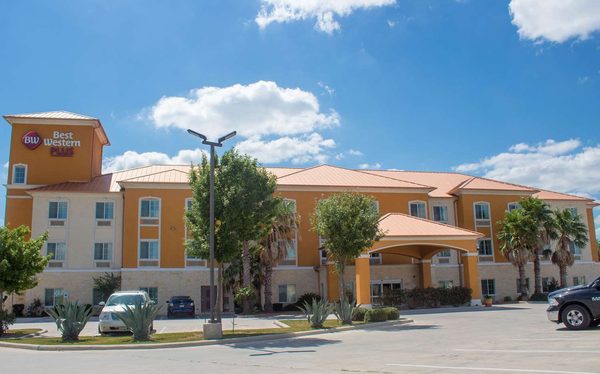 Best Western Plus San Antonio East Inn Suites — Property