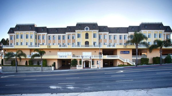 Best Western Plus San Pedro Hotel Suites Los Angeles California — Property