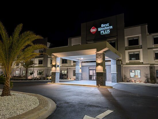 Best Western Plus Savannah Gateway — Property