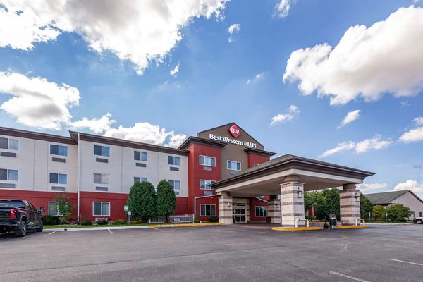 Best Western Plus Sparta Trail Lodge — Property