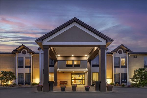 Best Western Plus University Inn — Property