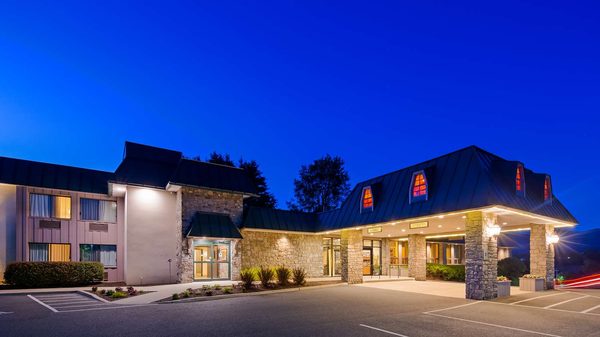 Best Western Plus Waterbury Stowe — Property
