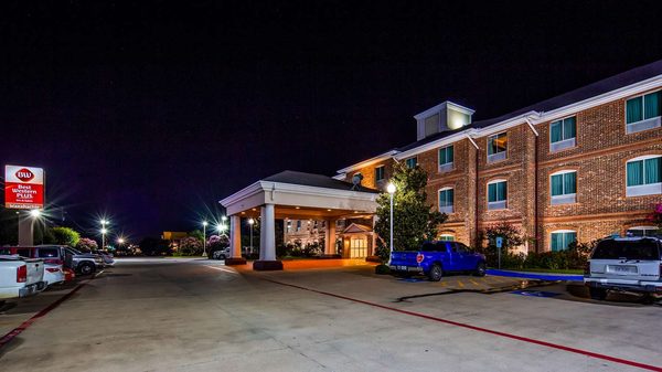 Best Western Plus Waxahachie Inn Suites — Property
