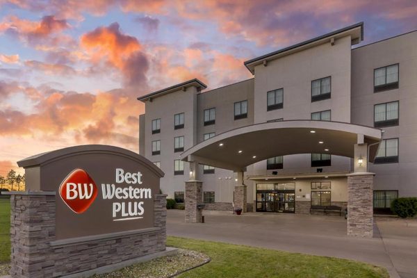 Best Western Plus Williston Hotel Suites — Property