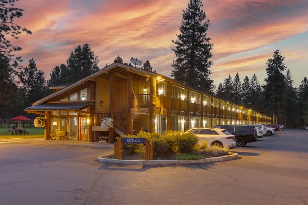 Best Western Ponderosa Lodge — Property