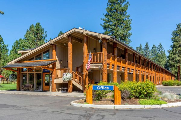 Best Western Ponderosa Lodge — Property
