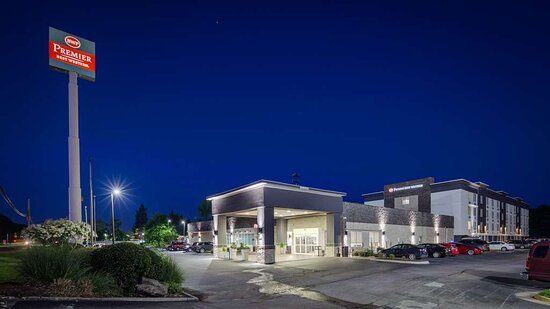 Best Western Premier Richmond City Gateway — Property