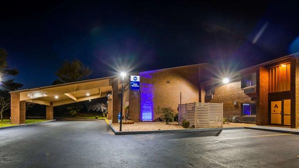 Best Western Shelbyville Lodge — Property
